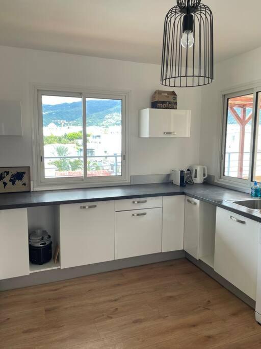 Rare ! Spacieux T3 En Roof-Top Au Barachois - 2 Ch Climatisees - 6 Couchages - Proche Aeroport Saint-Denis Eksteriør bilde