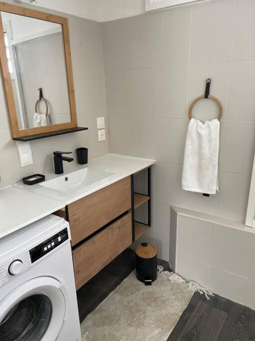 Rare ! Spacieux T3 En Roof-Top Au Barachois - 2 Ch Climatisees - 6 Couchages - Proche Aeroport Saint-Denis Eksteriør bilde